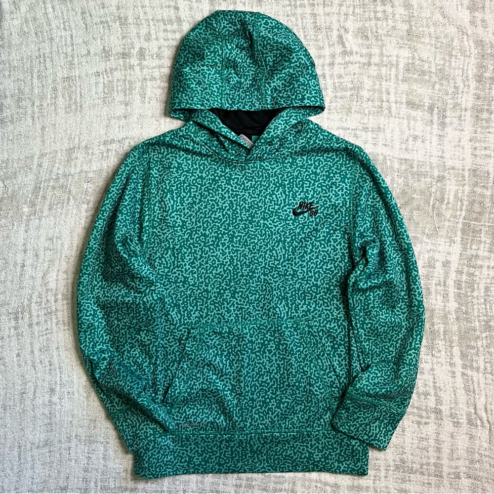 Nike SB • Green Sweatshirt • Sz Youth Large 12-13yr